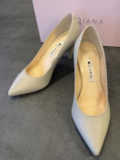 美品DIANA ダイアナ パンプス ベージュのサムネイル