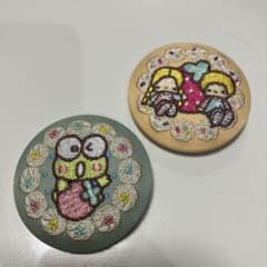 サンリオ 刺繍缶バッジ 2個セット けろけろけろっぴ パティ&ジミーのサムネイル