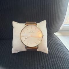 Daniel Wellington 腕時計 ローズゴールド メッシュベルトのサムネイル