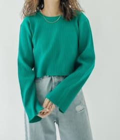 【華奢みえ抜群】mystic バックスリットニットのサムネイル