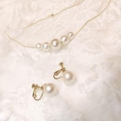 大ぶり一粒コットンパールピアス/イヤリングとコットンパールネックレスのセットのサムネイル
