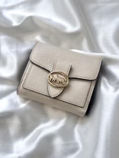 コーチ coach 二つ折り財布のサムネイル