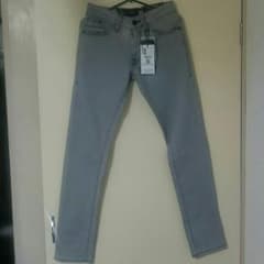 Bershka H&M ウィーゴー ZARA アメリカンイーグル アズールのサムネイル