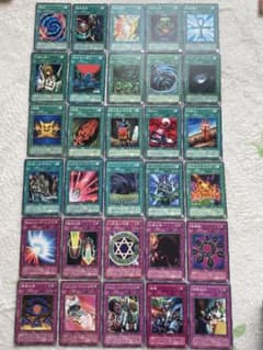 遊戯王】2期ノーマル✨強欲な壺、融合など魔法＆罠カード30枚まとめ