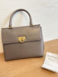 GW中値下げ⭐︎ フェラガモ オケージョンバッグ(ショルダー付) m23341989088_1.jpg?1772757606