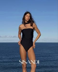 SISANDI AUSTRALIA ワンピース水着 ブラック - メルカリ