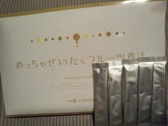 めっちゃぜいたくフルーツ青汁5本のサムネイル