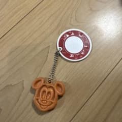 Disney Resort フードガチャガチャミッキー ワッフル キーチェーンのサムネイル