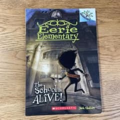 子供洋書　Eerie elementaryのサムネイル