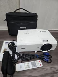 【BenQ】デジタルプロジェクターMH741DLP BenQ】デジタルプロジェクターMH741DLP - メルカリ