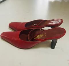 Salvatore Ferragamo レッド　ヒールストラップサンダルのサムネイル