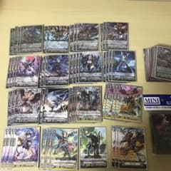 ヴァンガード　シャドウパラディンデッキのサムネイル
