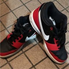 NIKE ナイキ スニーカーのサムネイル