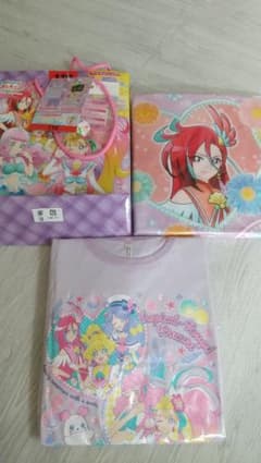 新品未使用♪110パジャマ&光るブランケットセットのサムネイル