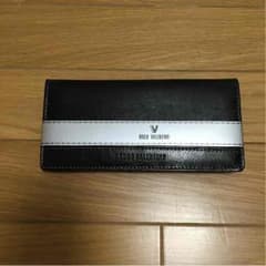 みう様専用 長財布 HUGO VALENTINOのサムネイル