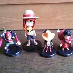 ONE PIECE フィギュアのサムネイル