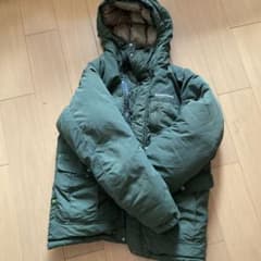 mont-bellのダウンのサムネイル