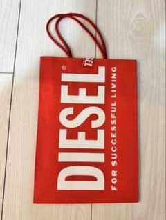 DIESEL ショップ袋 紙袋 レッド - メルカリ