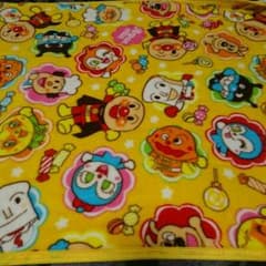 値下げ!!!アンパンマン ふわふわ敷きパットのサムネイル