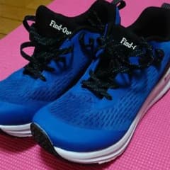 ワークマン ランニングシューズのサムネイル