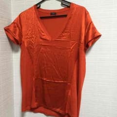 【未使用】JOSEPH 赤 Vネック Tシャツのサムネイル