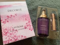 【新品未開封】コスメデコルテ モイスチュア リポソーム サクラ キットVのサムネイル