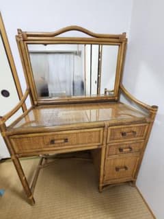 【直接受け渡し】アンティーク ラタン 化粧台 ミラー付き 藤家具　鏡台　八王子市 直接受け渡し】アンティーク ラタン 化粧台 ミラー付き 藤家具 鏡台
