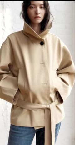 完売品ZARA ショートトレンチコートM-Lサイズ新品タグ付き - メルカリ