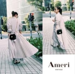 美品✨Ameri Vintage バックプリーツコートのサムネイル