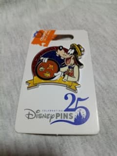 Hong Kong Disneyland グーフィー 25周年ピンバッジのサムネイル