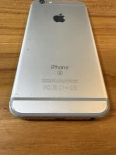【画面傷あり】Apple iPhone 6s シルバー 本体 64GBのサムネイル