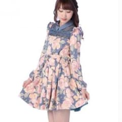 リズリサ♡大人可愛いレトロ花柄ワンピースのサムネイル