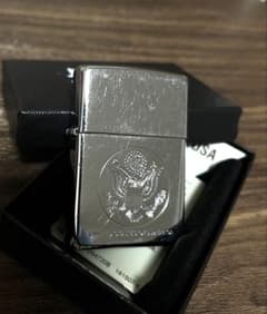 zippo ジッポー　ハクトウワシ シルバーカラー　オイルライター　保証書、箱付のサムネイル