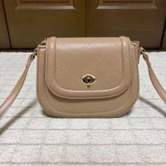 ショルダーバッグのサムネイル
