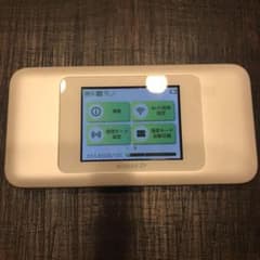 UQ wimax w06 wifiルーターのサムネイル