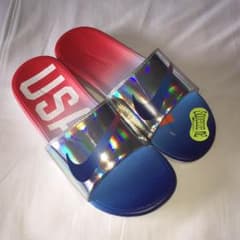 希少 28 NIKE BENASSI solarsoft olyfed 入手困難のサムネイル