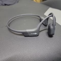 AfterShokz Aeropex 骨伝導イヤホン グレー AfterShokz AEROPEX 骨伝導イヤホン 本体 - メルカリ