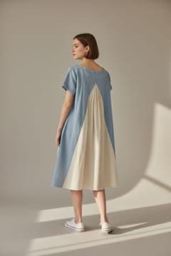 sacai luck Back Pleated Dress