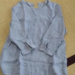 無印良品　麻　トップスのサムネイル