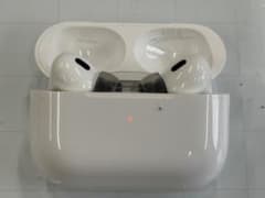 AirPods Pro 第2世代 USB-C 左耳接触不良あり MTJV3J/A AirPods Pro 第2世代 USB-C 左耳接触不良あり MTJV3J/A - メルカリ