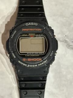 初代丸型赤 DW-5400C-1 G-SHOCK - メルカリ