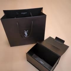 【HKK様専用】YVES SAINT LAURENT BEAUTE ショッパー等のサムネイル
