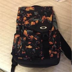OAKLEYリュックのサムネイル