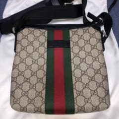 グッチ　ショルダーバックのサムネイル