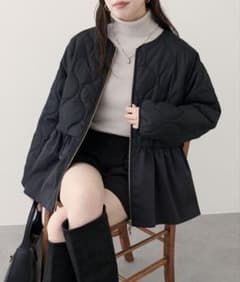 natural couture キルティングペプラムジャケットのサムネイル