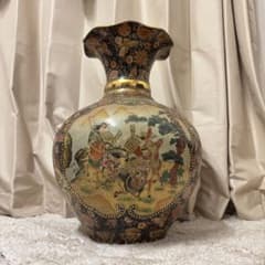 沈香壺 約130cm 薩摩焼 大壷 特大 花瓶 葵紋 飾り壺 金襴手金彩 花鳥鶴 沈香壺 約130cm 薩摩焼 大壷 特大 花瓶 葵紋 飾り壺 金襴手金彩 花鳥鶴