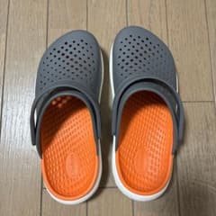 Crocs LiteRide サボ クロッグサンダル オレンジグレー　2回のみ履のサムネイル