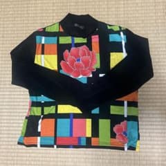 カラフル幾何学模様 ハイネック長袖シャツのサムネイル
