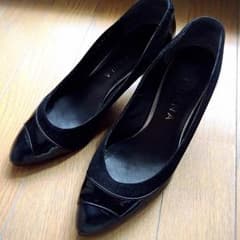 【23.5㎝】ダイアナ パンプスのサムネイル