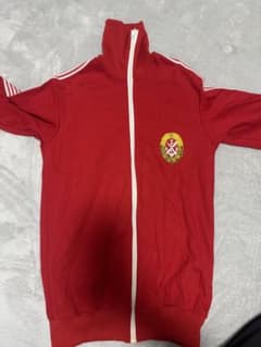 赤色ハイネックフルジップジャージ 赤色ハイネックフルジップジャージ - メルカリ